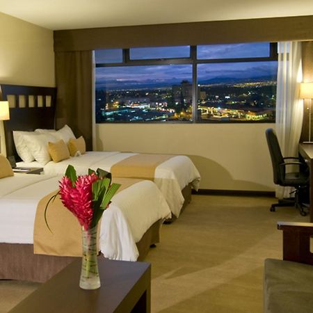 Отель Tryp By Wyndham San Jose Sabana Номер фото