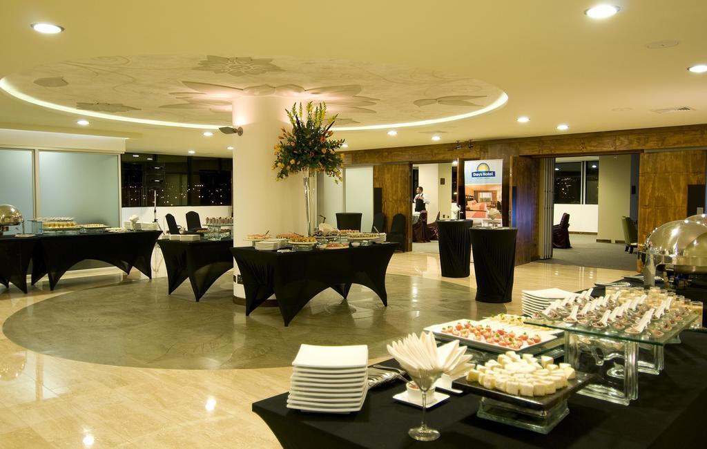 Отель Tryp By Wyndham San Jose Sabana Экстерьер фото